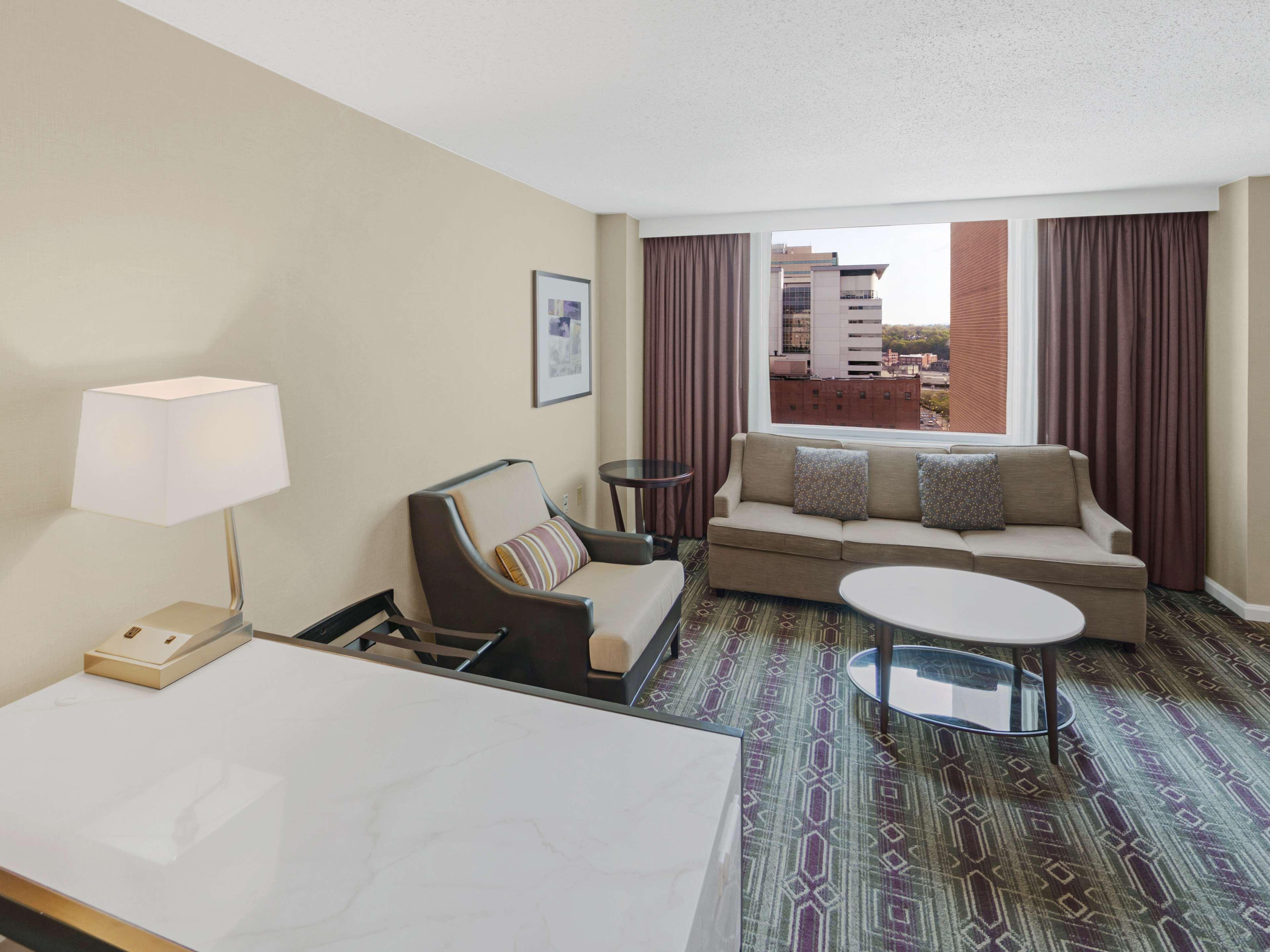 Hilton Harrisburg Near Hershey Park Екстериор снимка