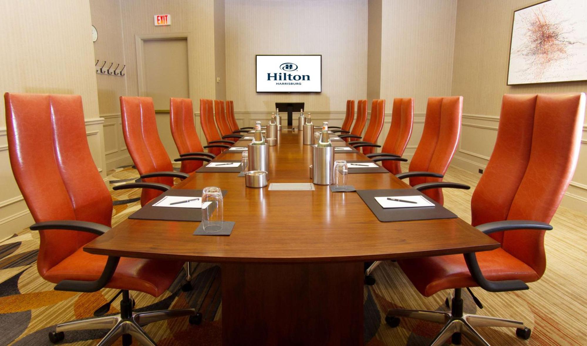 Hilton Harrisburg Near Hershey Park Екстериор снимка